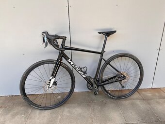 Predám gravel/cestný bicykel Specialized Diverge