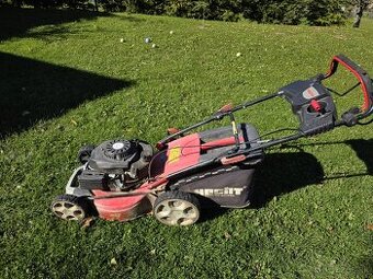 Benzínová kosačka Hecht 548SW na diely