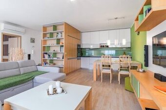 Babony TRE I Na predaj 2i byt s parkingom - Opletalová, Dev.