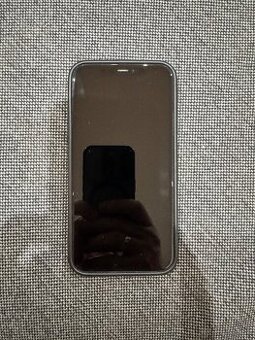 Predám iPhone11
