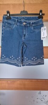 vyšívané riflové kraťasy 34