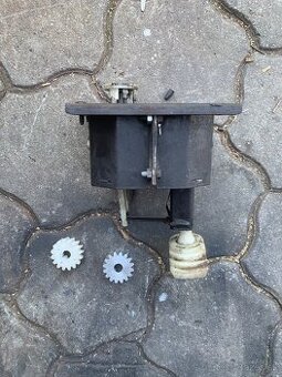 Predám držiak rezervného kolesa navijak do vw