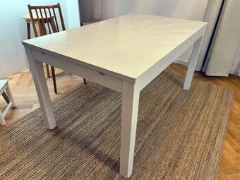 Jedálenský stôl IKEA/ BJURSTA