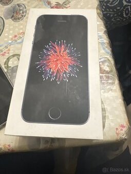iPhone SE space grey 32gb