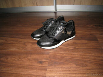 Dámske tenisky Remonte, č.37