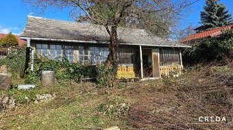 CREDA | predaj rodinný domček / pozemok, Pod Zlatým brehom, 