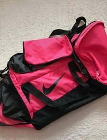 Taska Nike