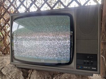 Retro tv Tesla color 437 funkčny