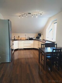 2i byt, 60 m2, Kulíškova- 500 bytov, balkón, výborná lokalit