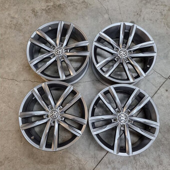 Volkswagen hliníkové disky 5x112 R18 8J ET44