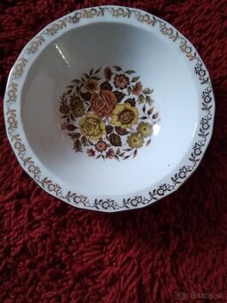 Predám starý porcelánový tanier 25cm, hlboký 6,5 cm.