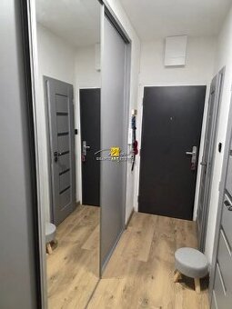 Len u nás. Predaj 3-izb.bytu s balkónom -Sliač.