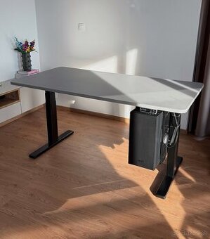 Výškovo nastaviteľný stôl Liftor Expert nova cena