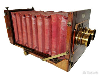 starožitný stereofotoaparát Underwood