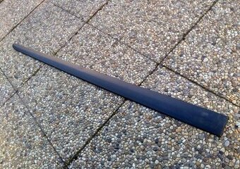 Toyota Yaris 2 II 2005 - 2012 - Lista na dvere