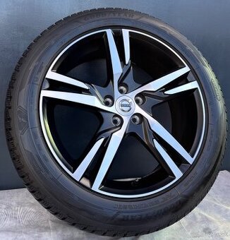 Zimní top sada Volvo XC40 / V90 CC 235/50R19 103V