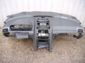Predam palubnú dosku Peugeot 407