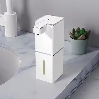 Nový bezdotykový penový dávkovač mydla