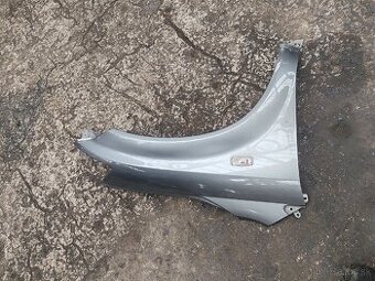 Nissan murano Z50 pravý blatník