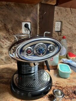 Kávovar ILLY Francis Francis X7.1