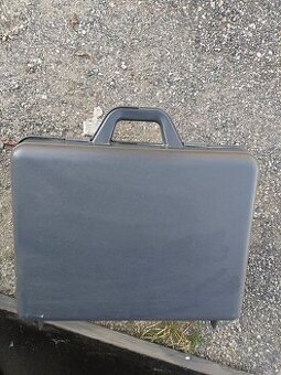 Kufrikovy pisaci stroj