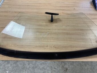 Predám predné čelné sklo Škoda Felicia –  (so zrkadlom)