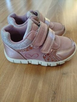 Dievčenské tenisky