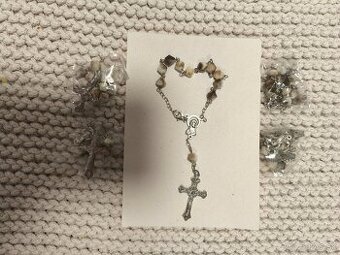 Ruženec na zapínanie (napr. do auta) - JIN