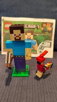 Predám LEGO 21148 Minecraft Steve BigFig with Parrot