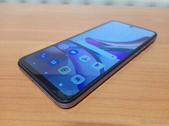 Motorola Moto g13 (4GB/128GB)