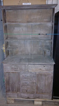 Predám Starožitnú Servirovaciu Vitrínu.