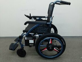 Odlehčený skládací elektrický invalidný vozík