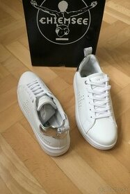 CHIEMSEE Biele Sneakers UK 6 / EU 39 Nove S Visackou