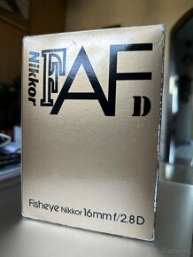 Nikon AF 16mm f/2,8 D Fisheye Nikkor