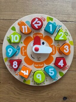 Hape puzzle hodiny