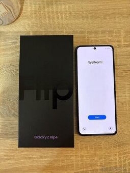 Samsung Z Flip4
