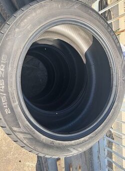 Nokian 245/45 ZR18