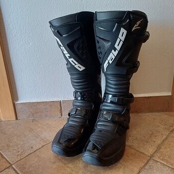 Zánovní enduro boty Falco