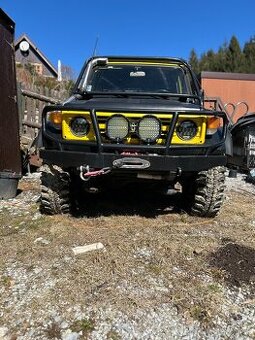TOYOTA LANDCRUISER HZJ 73