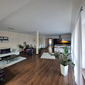 REZERVOVANÉ LUXUSNÝ RODINNÝ APARTMÁNOVÝ DOM 350 M2 S POZEMK