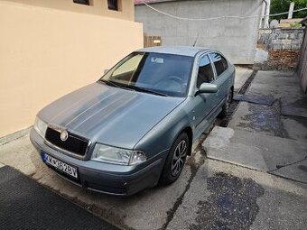 Škoda Octavia 1.6 benzín