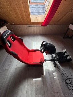 Playseat Evolution + Thrustmaster T300 + Pedále T3PM