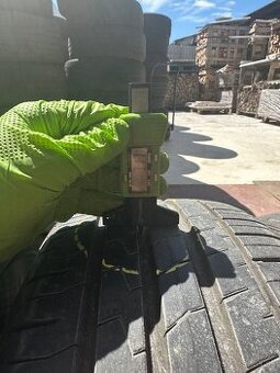 205/45 R17