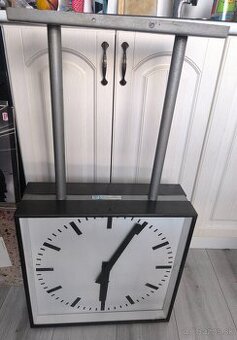 Hodiny Pragotron PE 403n - obojstranné