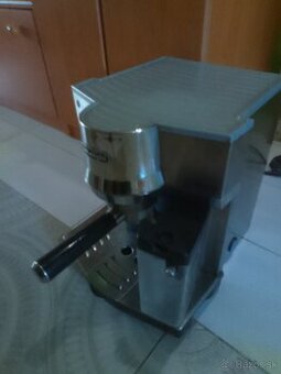 Kávovar Delonghi