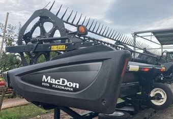 MacDon FD75