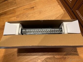 Predám Behringer Powerplay HA8000 slúchadlový zosilňovač