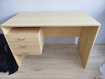 zadarmo písací stôl