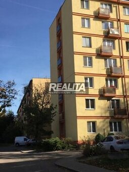 PEKNÝ 2-IZBOVÝ BYT, CENTRUM, BALKÓN