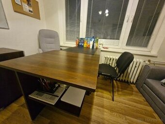 Predám veľký kancelársky stôl